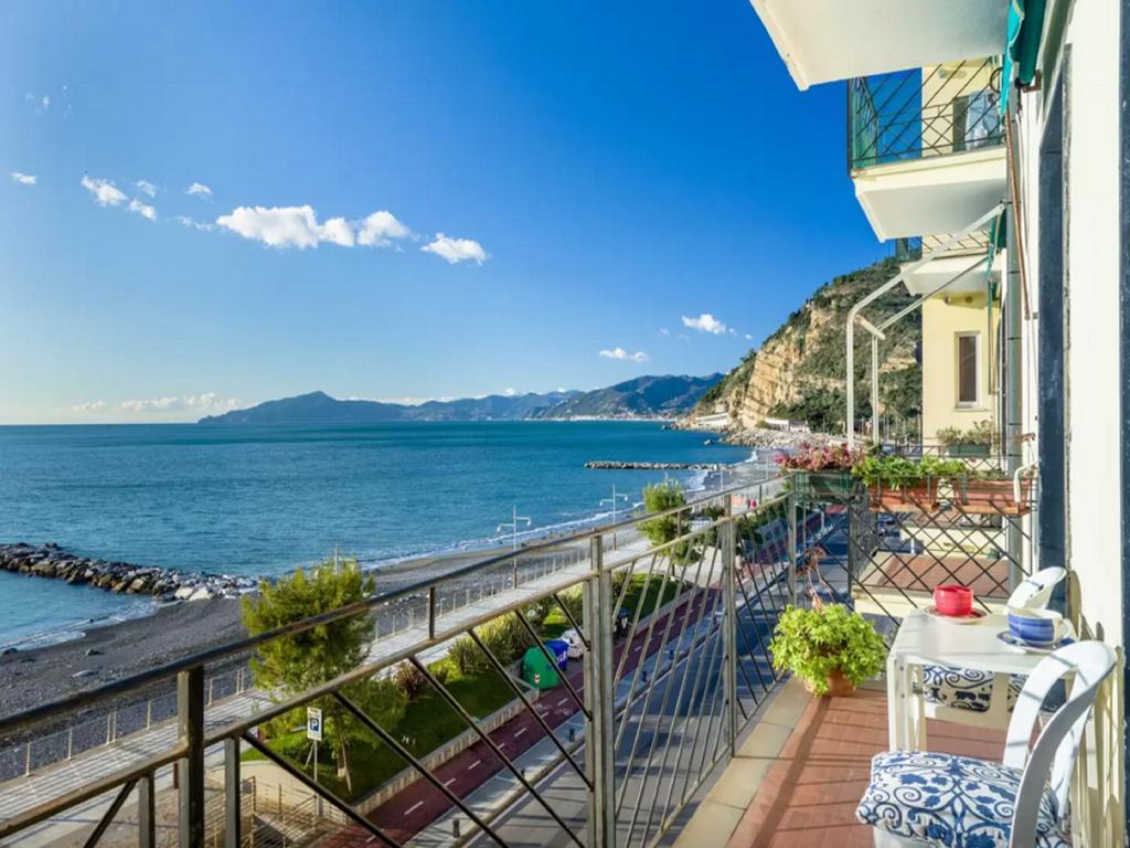 Vedi O' Mare Quant'E Bello Apartment เซสตรี เลวานเต ภายนอก รูปภาพ